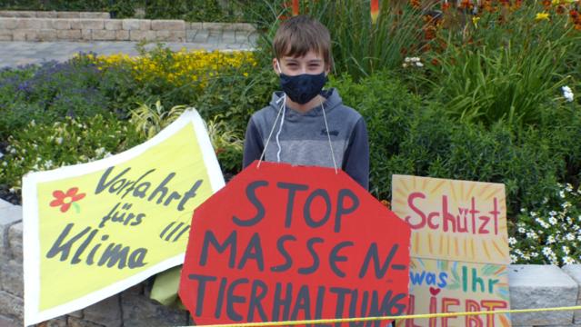 Stop Massentierhaltung