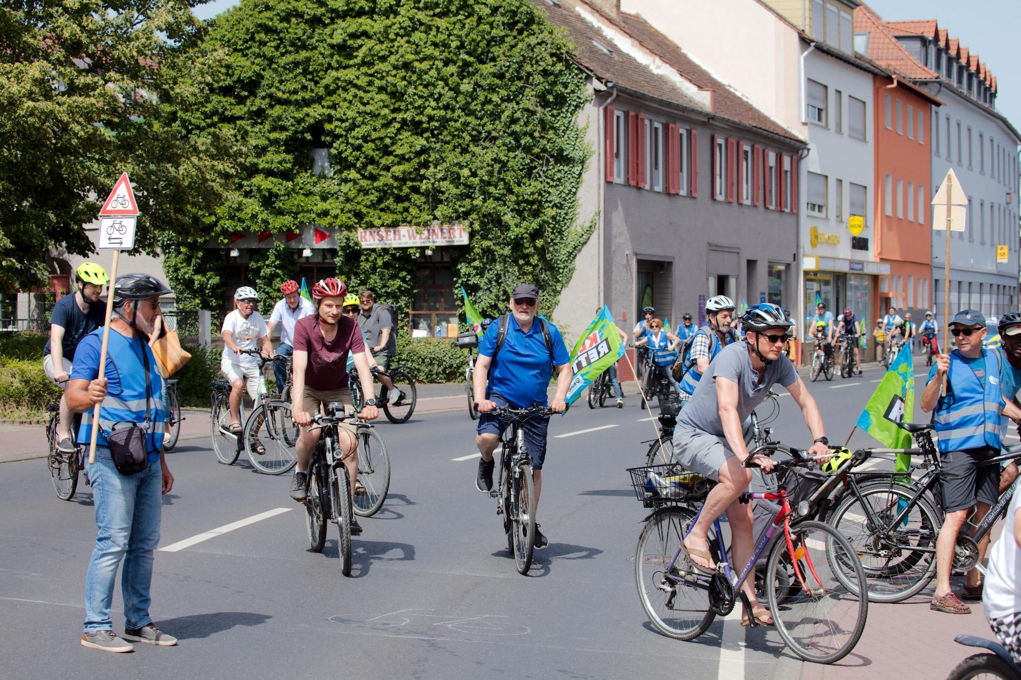 Fahrraddemo zum Glashaus 14