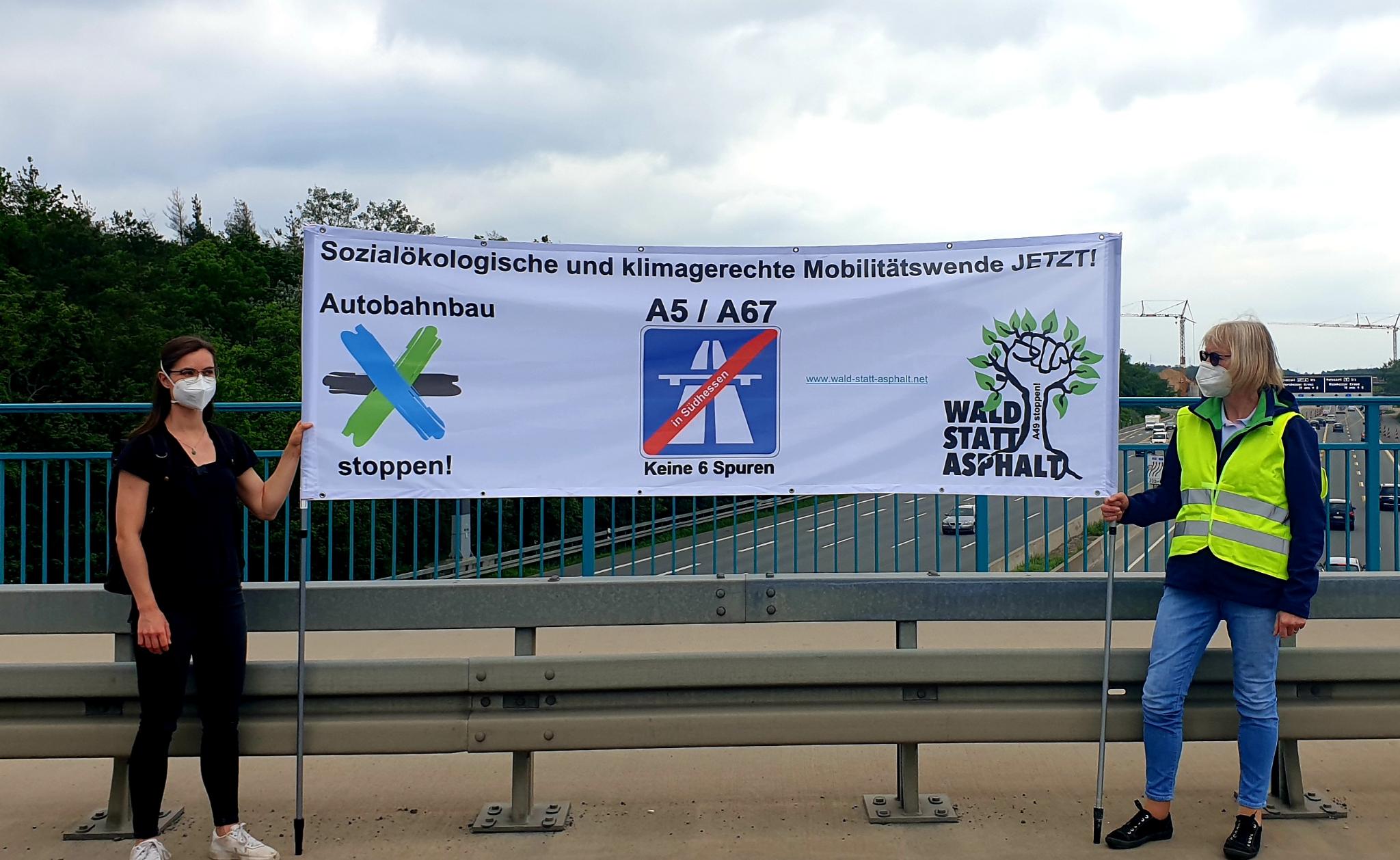 Banner Wald statt Asphalt