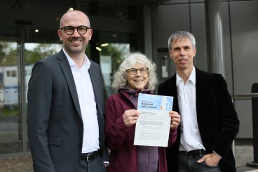 P4F Bonn: Übergabe des Aufrufs "Wasserstoff nicht verheizen!" an Bonn-Netz