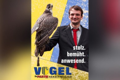 Wahlplakat &quot;stolz. bemüht. anwesend.&quot; von Paul Vogel