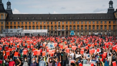 RKK vor der Uni Bonn